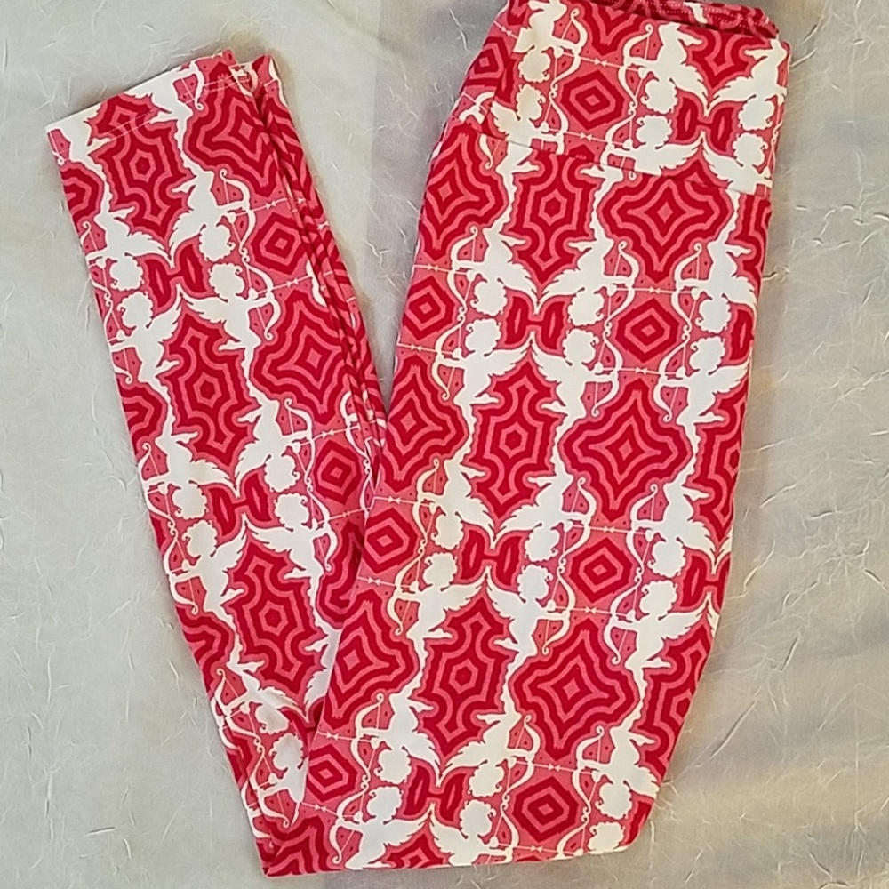 FINAL PRICE Lularoe Cupid Print Leggings One Size